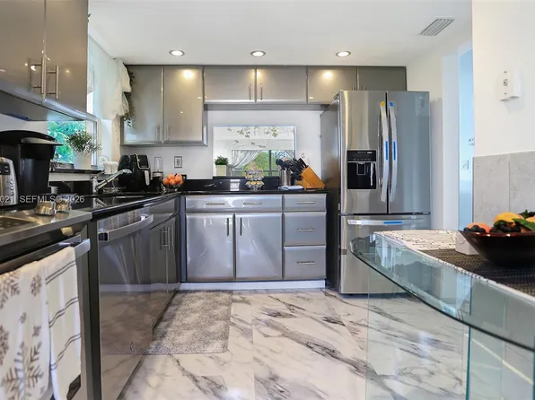 6570 Royal Palm Blvd APT 301J, Pompano Beach, FL 33063