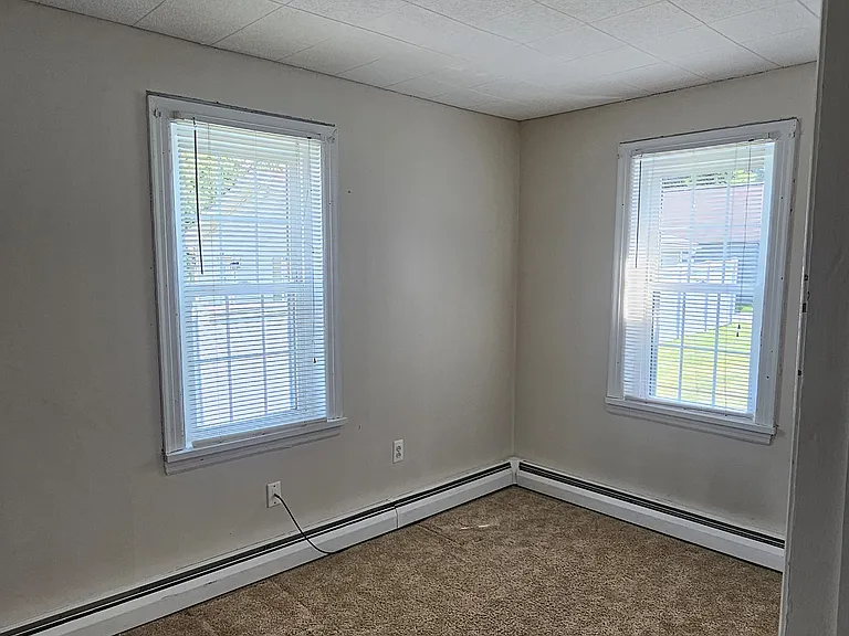 411 S Market St — Photo 7