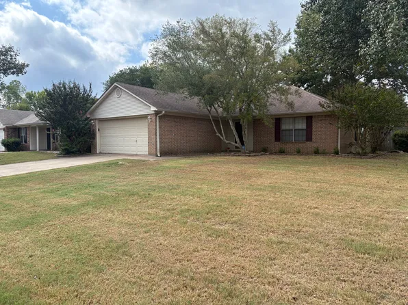 1305 Arapaho Trl, Conway, AR 72034