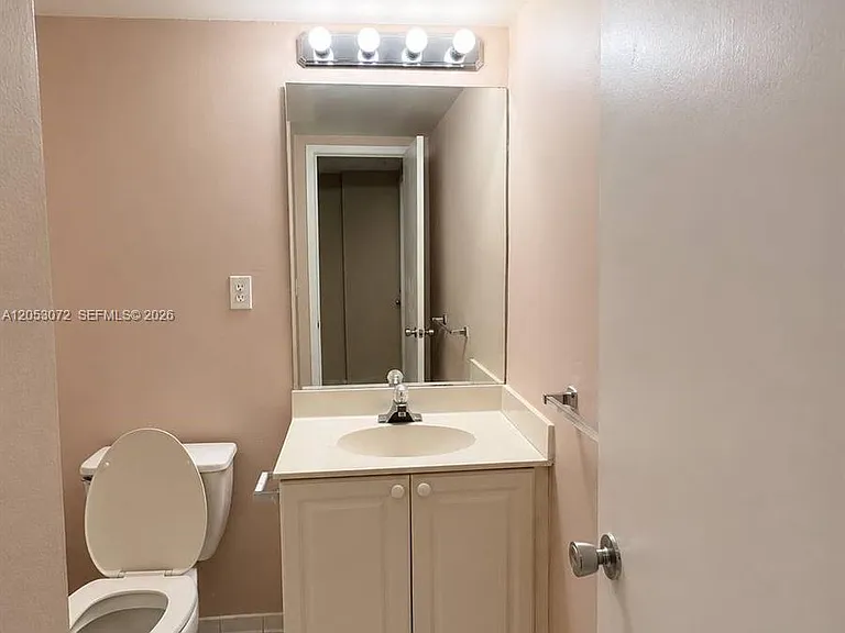 19380 Collins Ave #910 — Photo 7