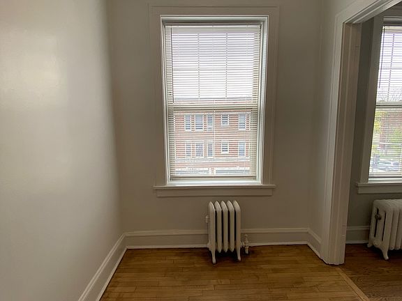 5th image of 1303 Elmwood Ave APT 303