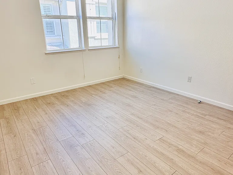2576 Heron Ct — Photo 15