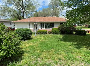 320 Birch St, Monett, MO 65708