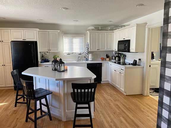 4th image of 1510 Lundahl Ct