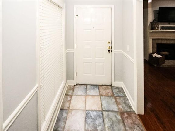 4th image of 905 Lismore SE Unit 905