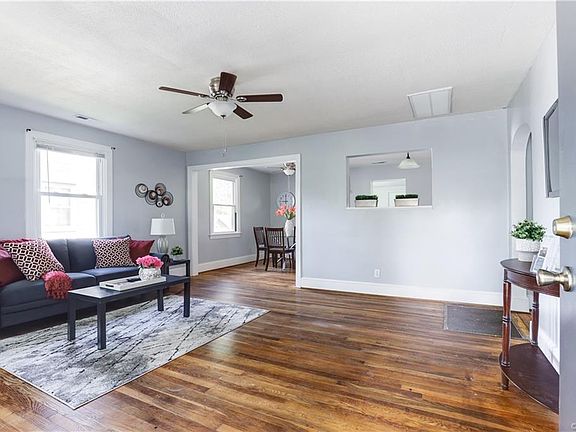 3rd image of 1909 Ellington St