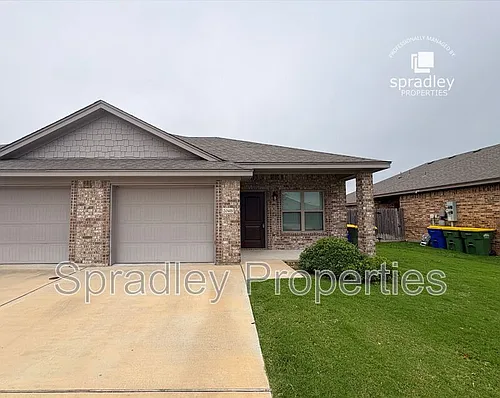 204 Juniper Dr #B Photo 1