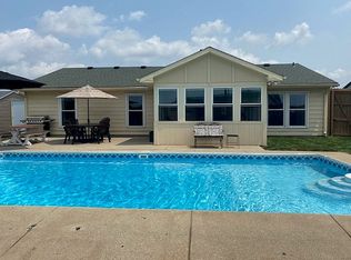 3416 Cedarvalley Dr, New Haven, IN 46774