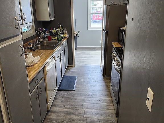 5th image of 6090 Wild Oak Dr