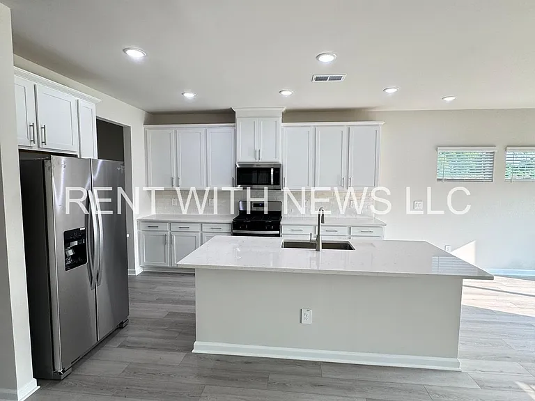 649 White Birch Ln — Photo 7