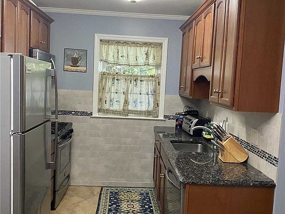 3rd image of 2551 Jerusalem Ave APT 1T
