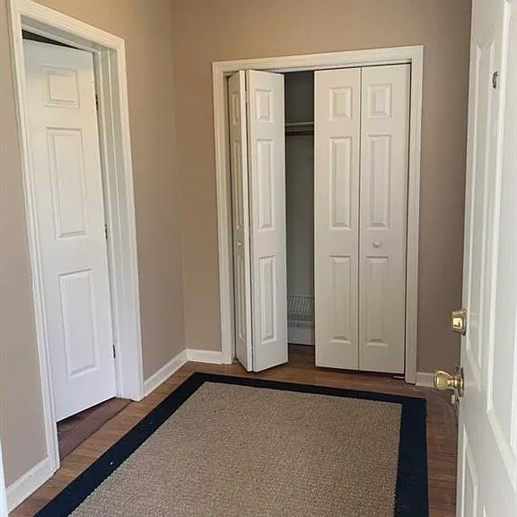 12 S Maple Ave #2 — Photo 2
