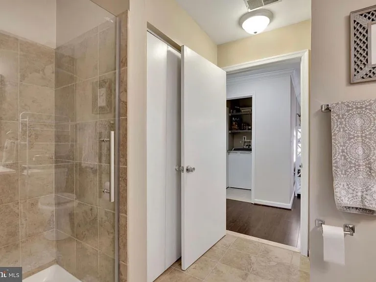 13306 Kilmarnock Way #3 — Photo 11