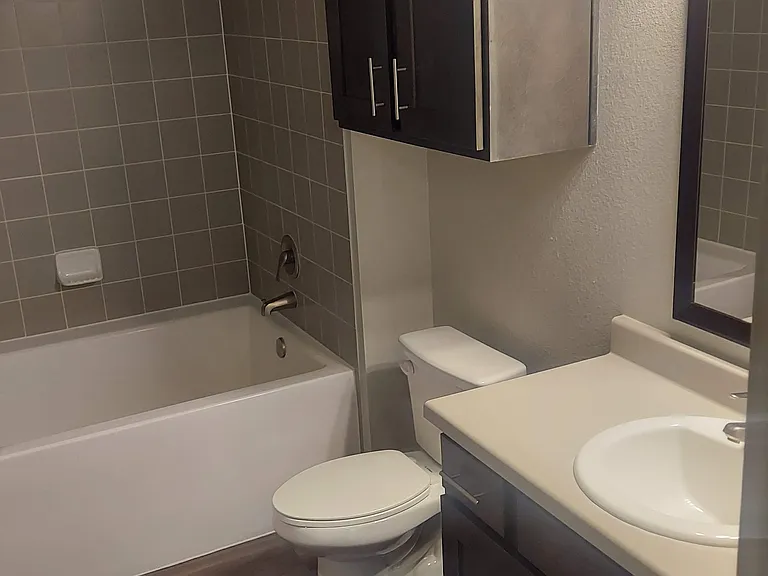 Catalon at Lago Mar I & II — Photo 126