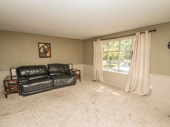5th image of 908 W Abbey Dr