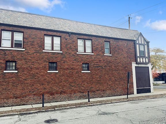 5th image of 632 E 185th St
