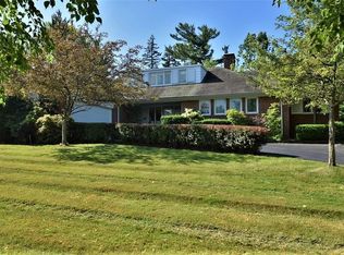 24150 Hazelmere Rd, Shaker Heights, OH 44122