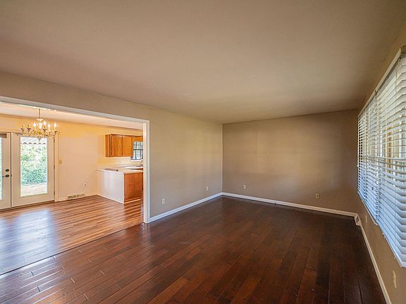 5th image of 242 Barber Rd