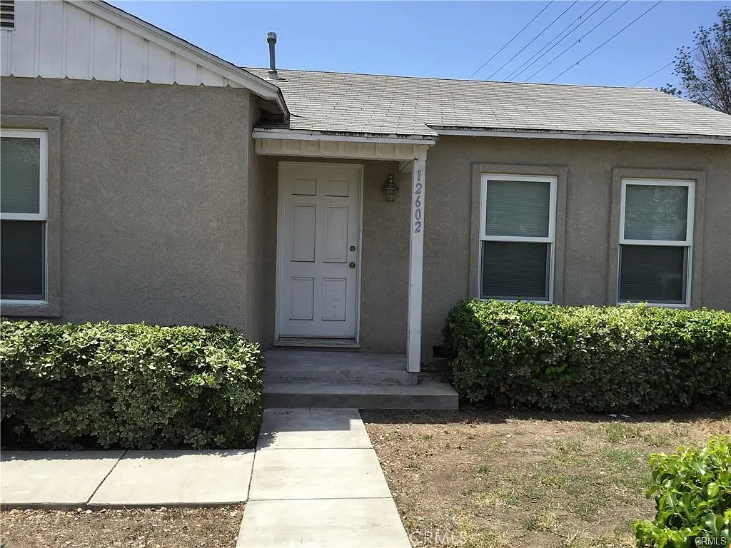 2 bed, 784 sqft, $3,100 — Photo 4