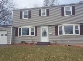 21 Whitewood Rd, Newington, CT 06111