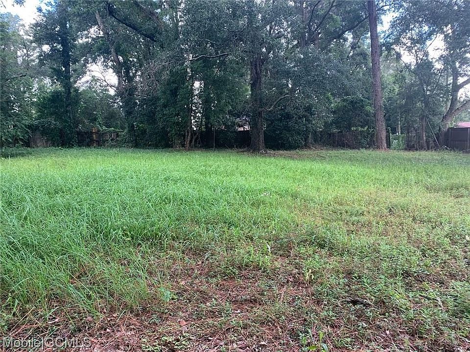 1st image of 6066 Highland Woods Dr N
