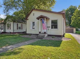 832 Troy Rd, Edwardsville, IL 62025