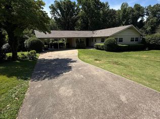 1490 Takeda Dr, Gainesville, GA 30501