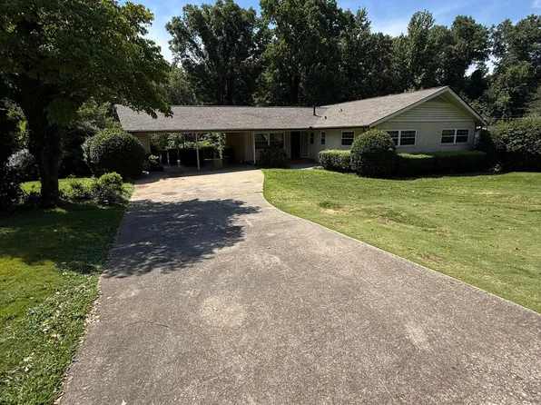 1490 Takeda Dr, Gainesville, GA 30501