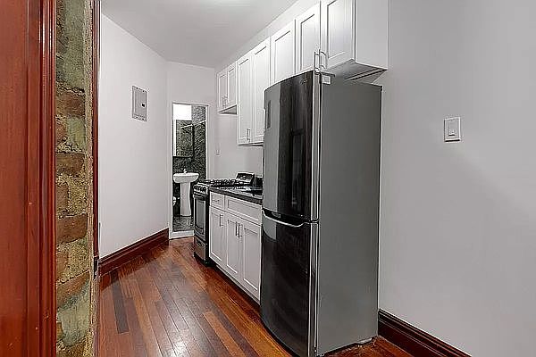 1st image of 326 E 94th St APT 5E