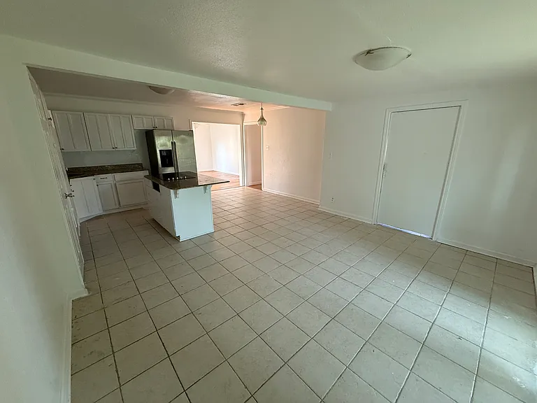 438 Pittman St — Photo 6