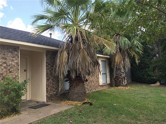 4th image of 203 Madre Cir