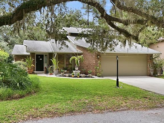 2nd image of 1063 Greystone Ln