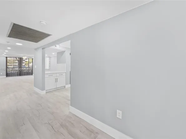 1001 Colony Point Cir APT 114, Hollywood, FL 33026