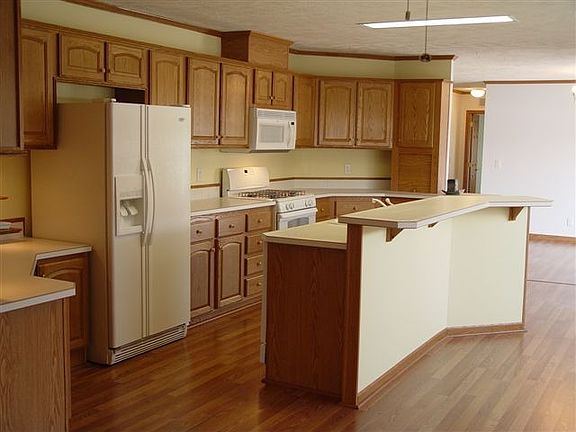 Kitchen w/Morning Room