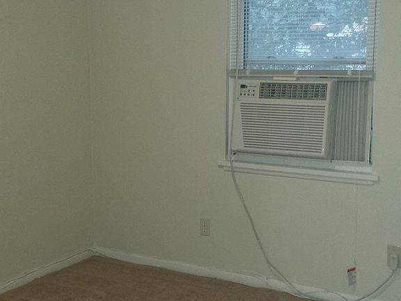 5th image of 9619 Warwick Ave APT 6