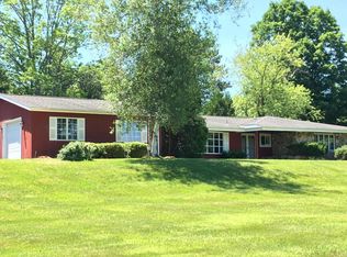 55 Blythewood Dr, Pittsfield, MA 01201