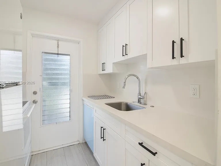 1440 SE 15th St #2 — Photo 12