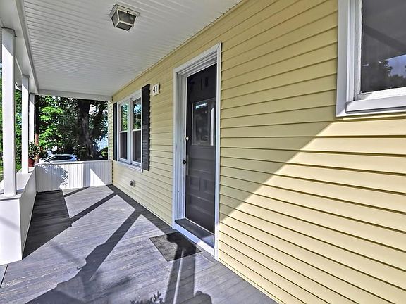 4th image of 41 Massachusetts Ave