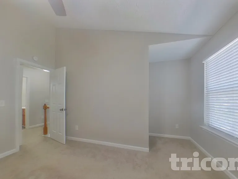 5370 Mountain Top Pl — Photo 6