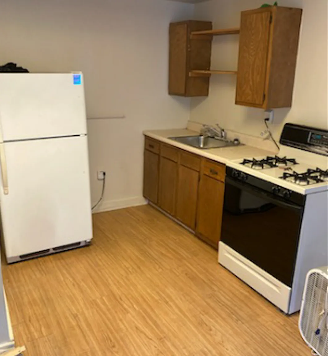 1 bed, $995 — Photo 1