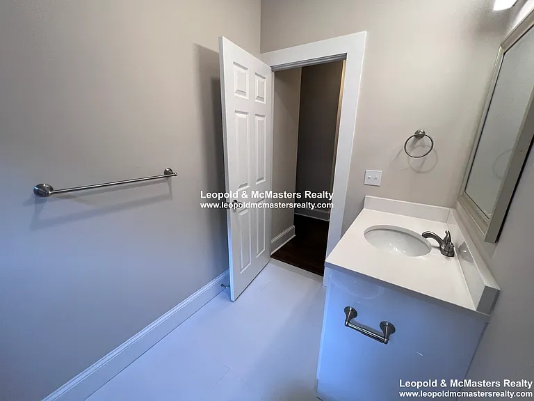 50 Longwood Ave #1 — Photo 4