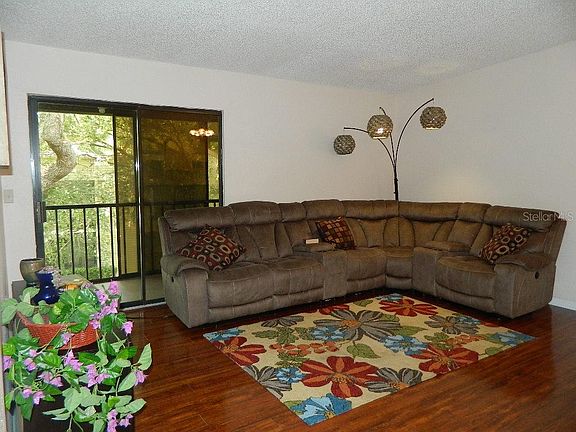 4th image of 3223 Fox Chase Cir N APT 202