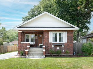 906 N President St, Wheaton, IL 60187