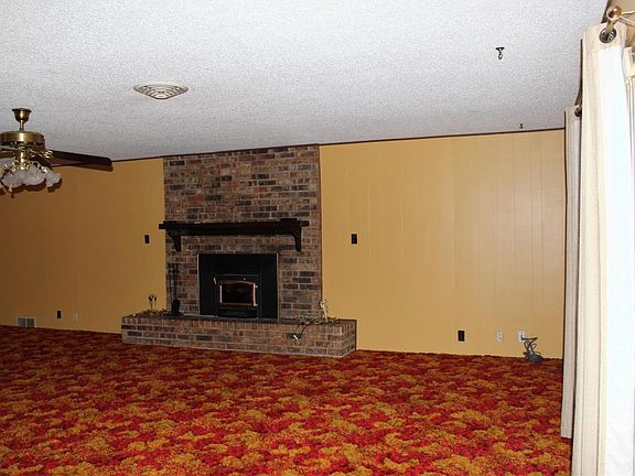 3rd image of 1270 County Road 12