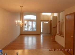 649 Berkley Dr, Romeoville, IL 60446