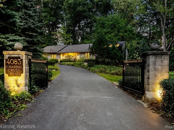 4083 Charing Cross Rd, Bloomfield Hills, MI 48304