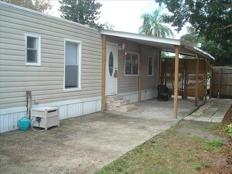 1st image of 13705 60th St N