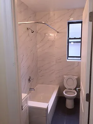 Rented by Roberto Guilbet, LREB | media 2