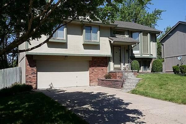 1st image of 306 Carolina Dr