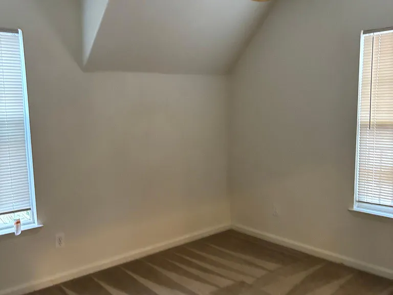 715 S Comunidad St — Photo 11